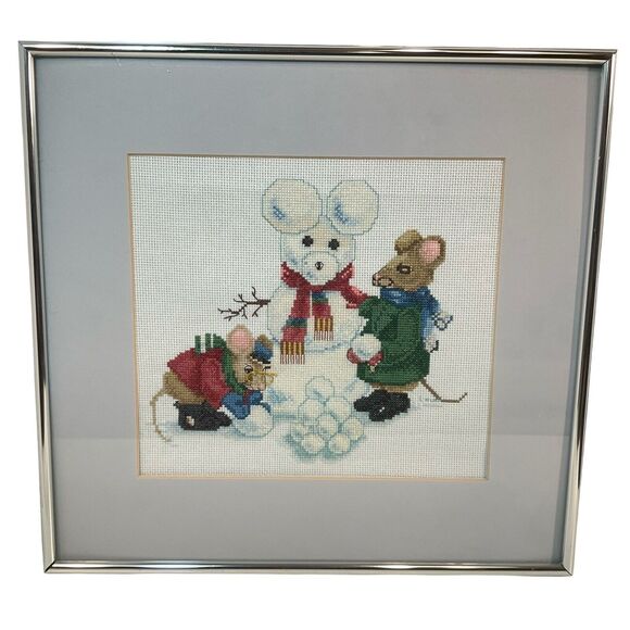MICE BUILDING A SNOWMAN Completed Cross Stitch Framed Winter Holiday 14 X 15” - Picture 9 of 10